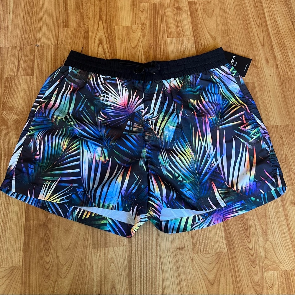 FOREVER 21 men swim trunks
